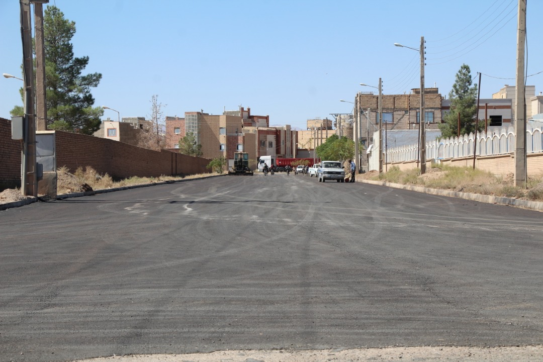 ۵ هزار مترمربع آسفالت در معابر پشت میدان بار پهن شد