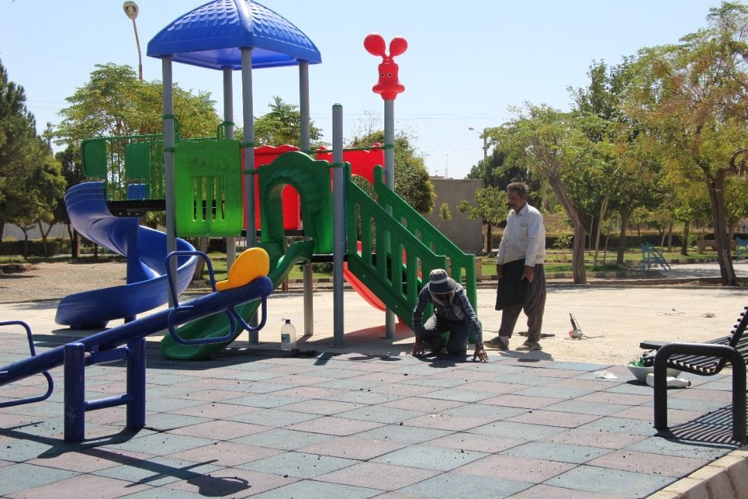 اجرای کفپوش در بوستان رسالت 