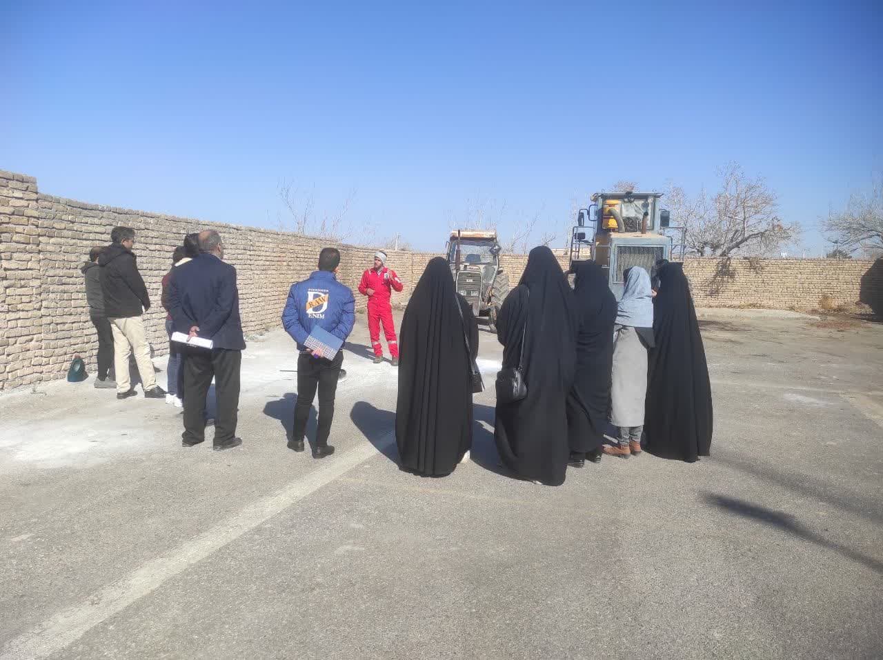 آموزش ایمنی و آتش نشانی به پرسنل اصناف 