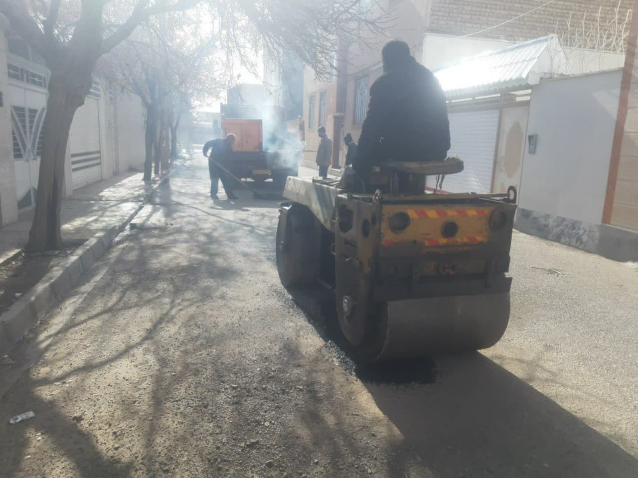 فعالیت ۶ اسفند اکیپ لکه گیری آسفالت شهرداری گناباد 