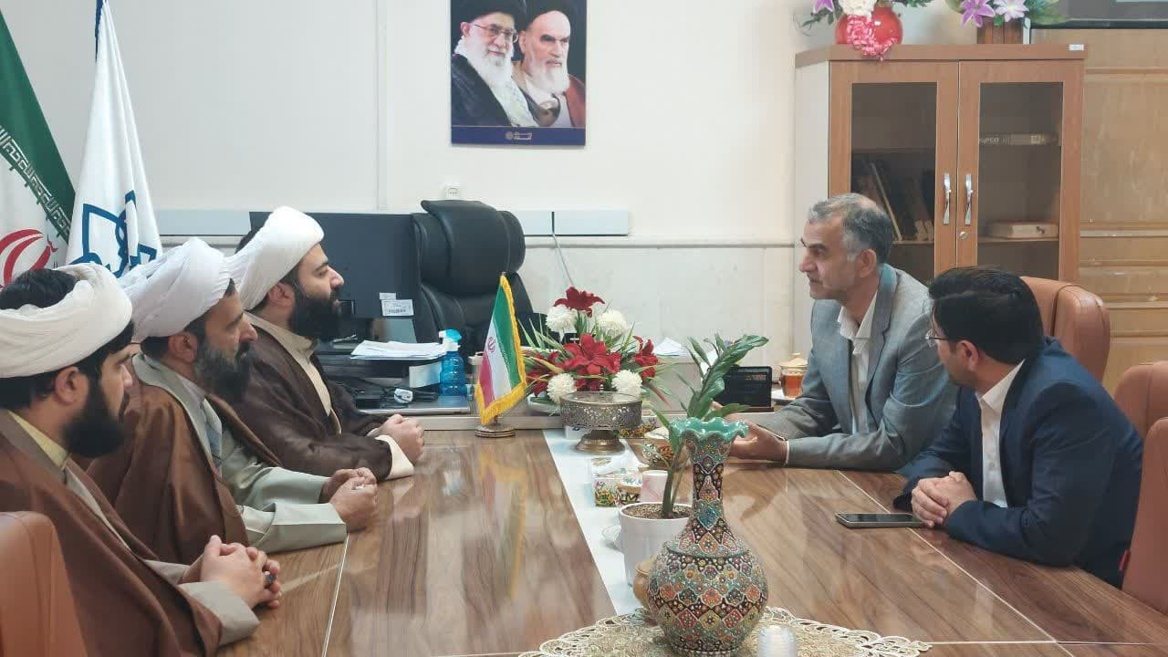  آمادگی حوزه علمیه گناباد برای مشارکت در توسعه و آبادانی