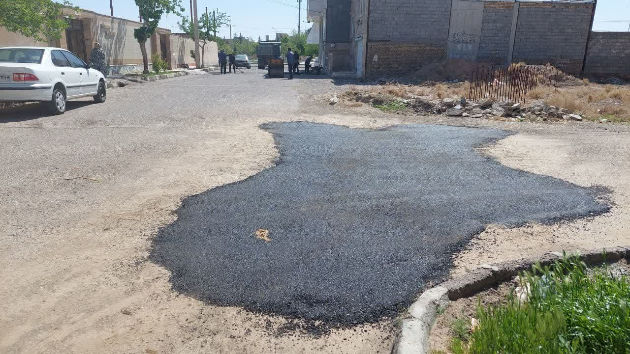صرف ۱۵ تن آسفالت برای مرمت معابر سطح شهر 