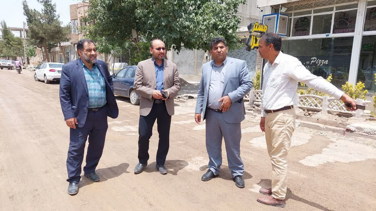 بررسی وضعیت خیابان حافظ برای آغاز عملیات اجرایی آسفالت