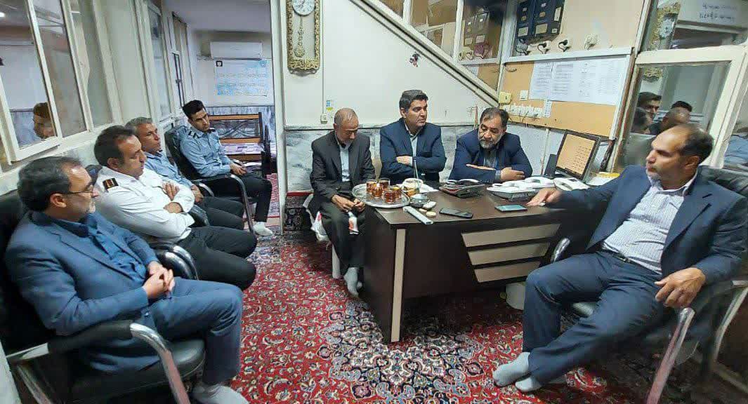  عرض تبریک روز آتش نشان توسط اعضای شورای اسلامی شهر گناباد