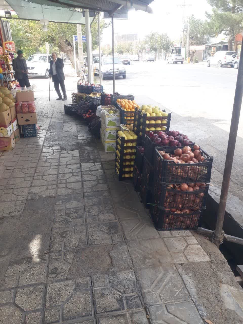 صدور اخطاریه برای جمع آوری سد معبر های سطح شهر 