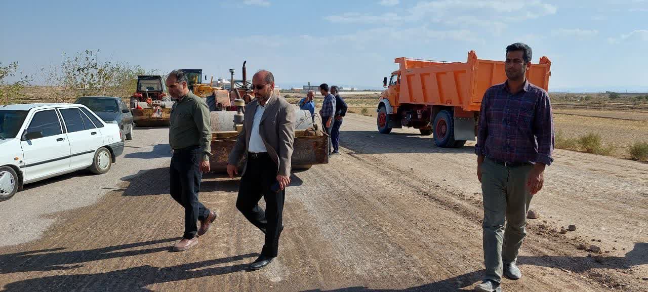  شمارش معکوس برای آغاز پروژه آسفالت مسیر آموزش عالی گناباد 