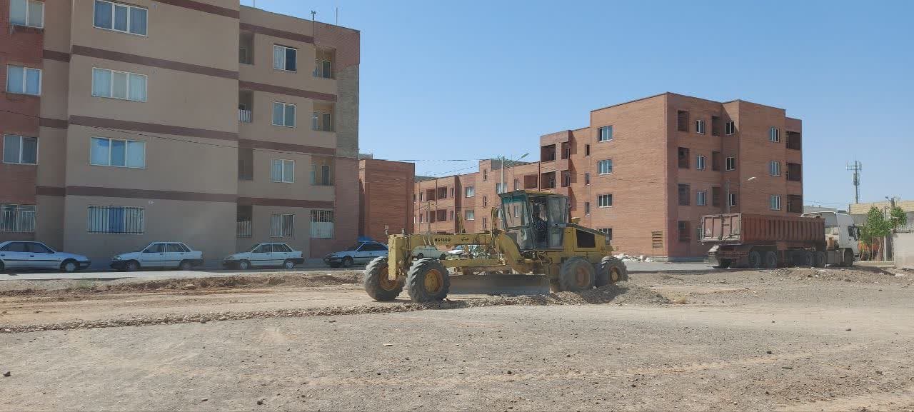 احداث زمین چمن مصنوعی در بهارستان با مشارکت شهرداری گناباد