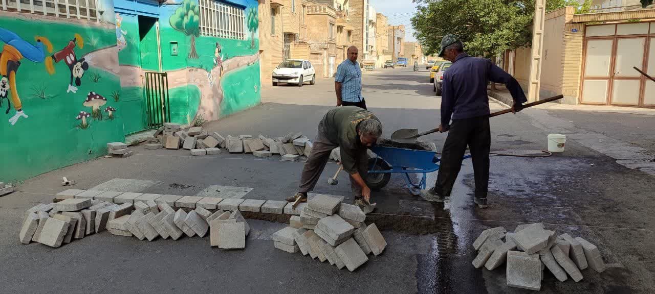 اجرای سرعتکاه بتنی در خیابان غفاری ۷ 