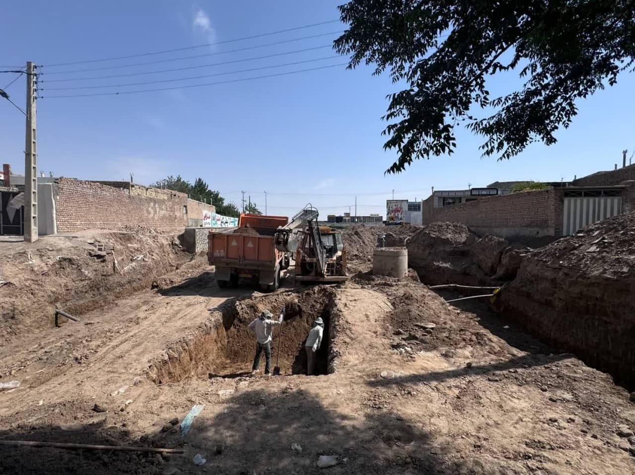 خاکبرداری و آماده سازی پل شهرک 