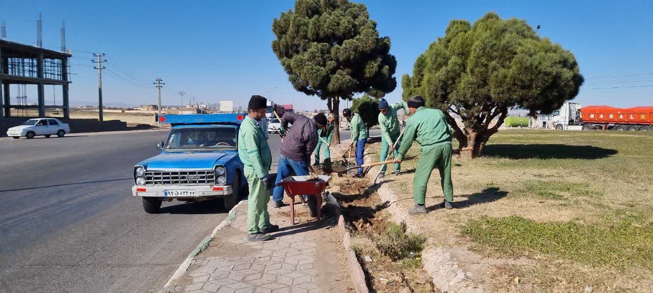 اجرای طرح زیباسازی مبادی ورودی شهر 