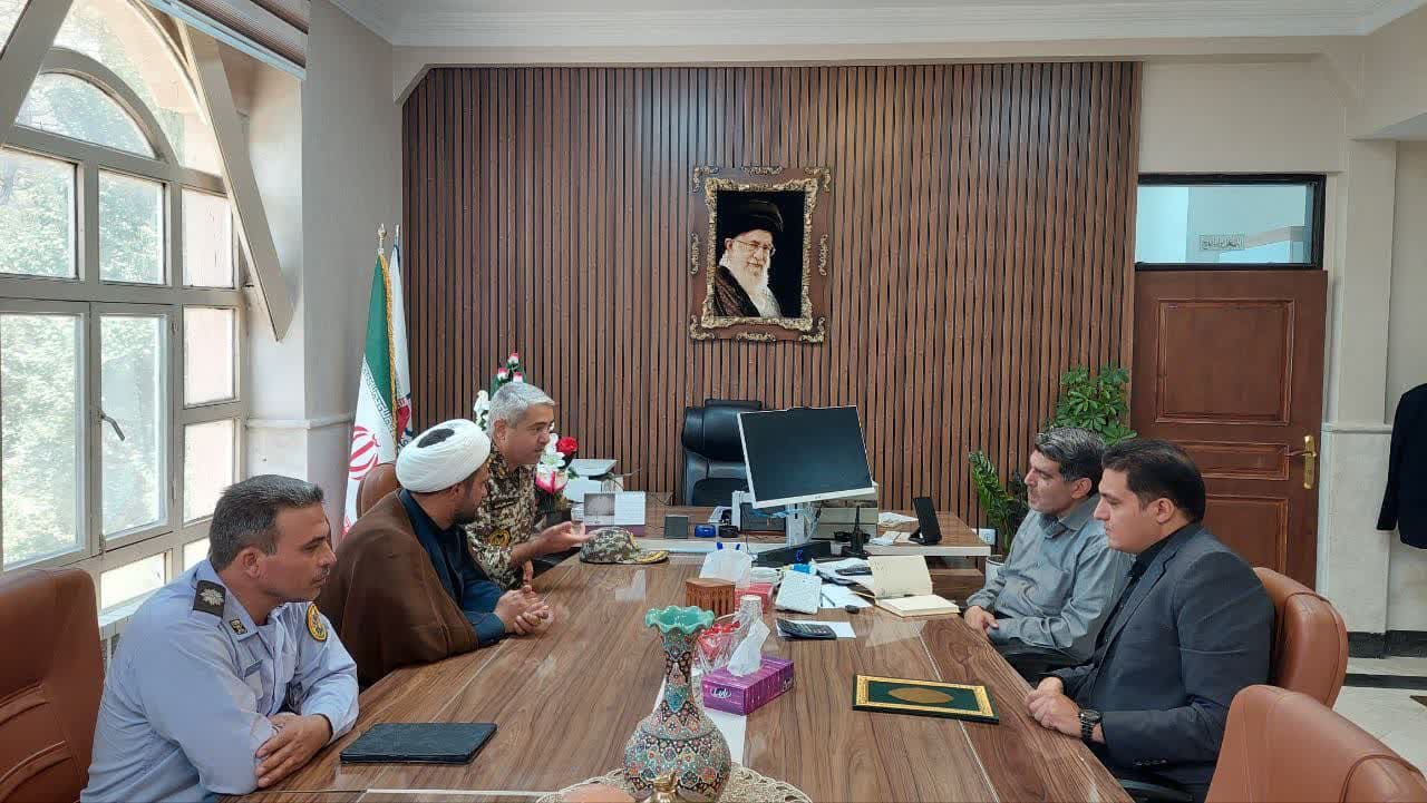 دیدار فرمانده پدافند هوایی شهید علایی با سرپرست شهرداری گناباد