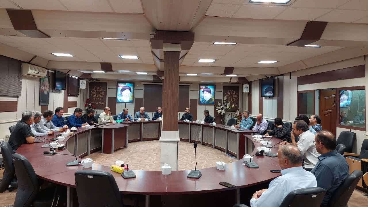درآمد پایدار و شهرک کارآفرین؛ محور نشست شورای اسلامی شهر با اصناف بود