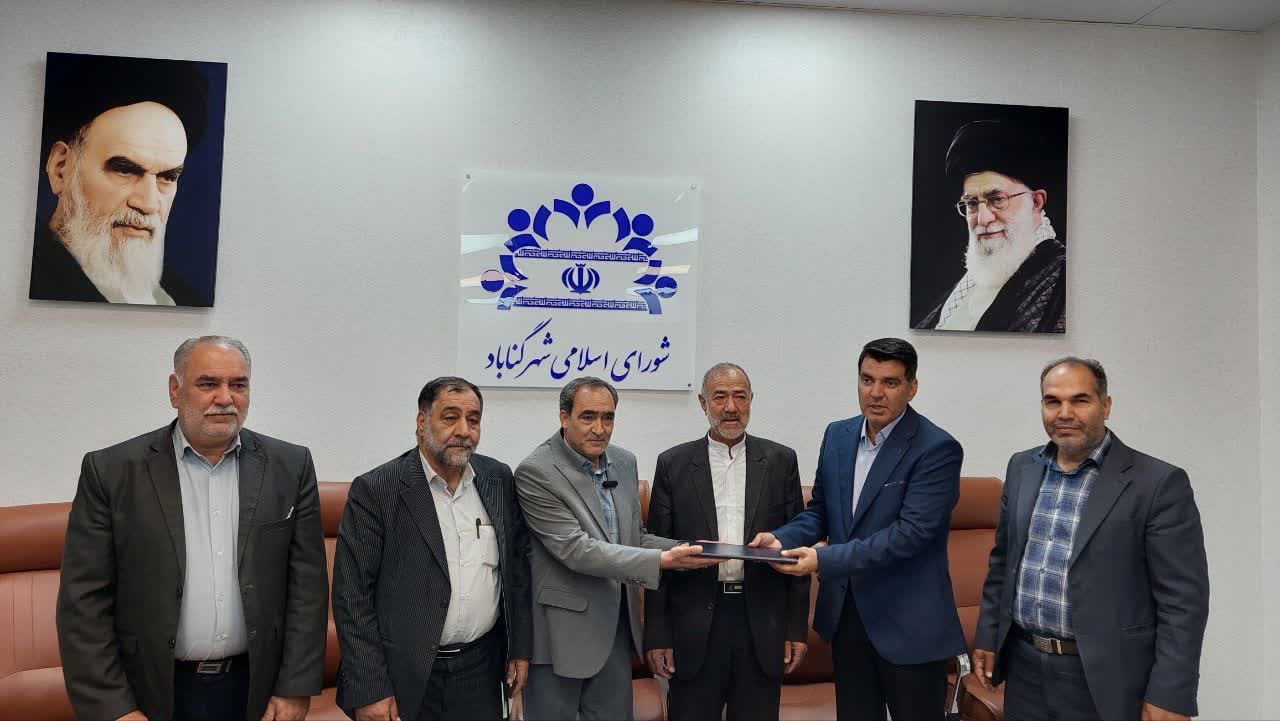ابلاغ حکم شهردار جدید گناباد توسط شورای اسلامی و فرماندار شهرستان انجام شد.