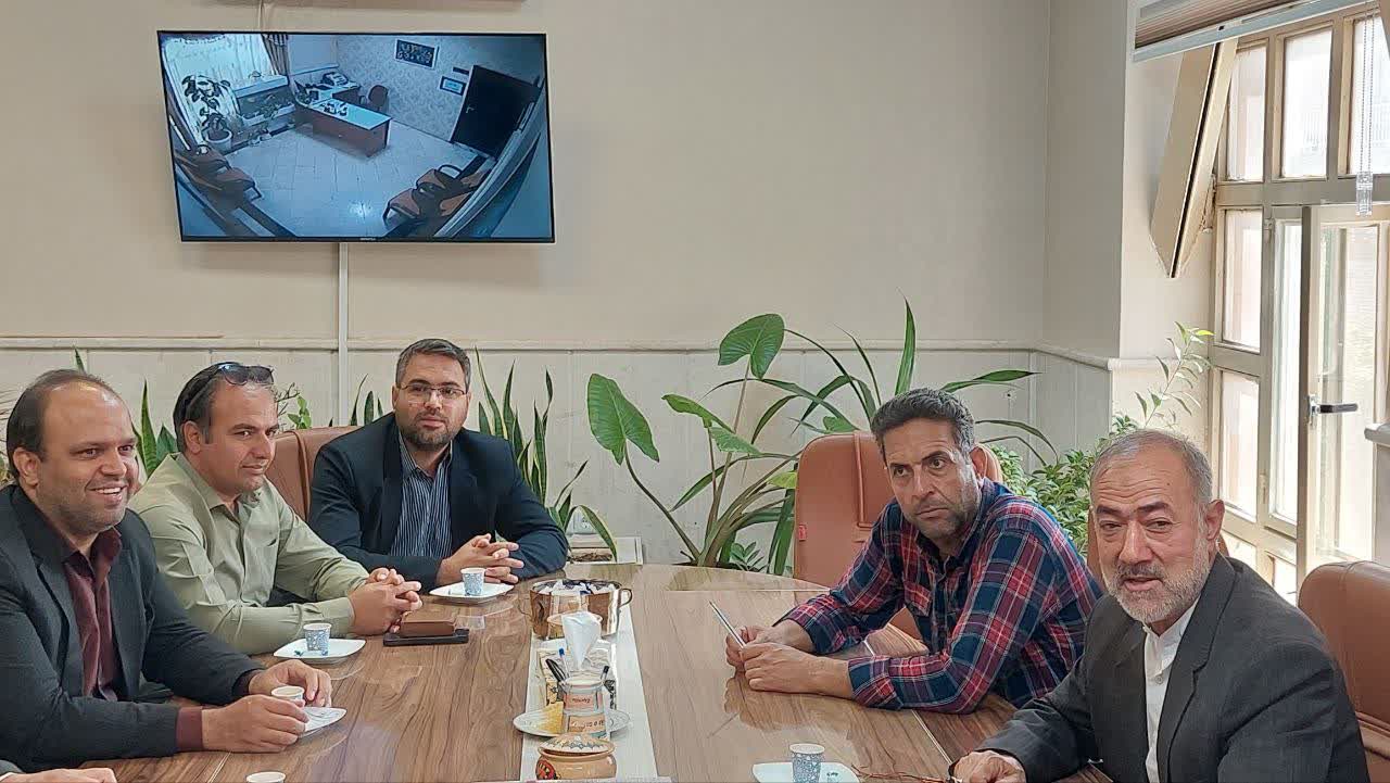 درخواست عضو شورای اسلامی شهر گناباد برای تامین اعتبار خرید دستگاه سنگ‌شکن
