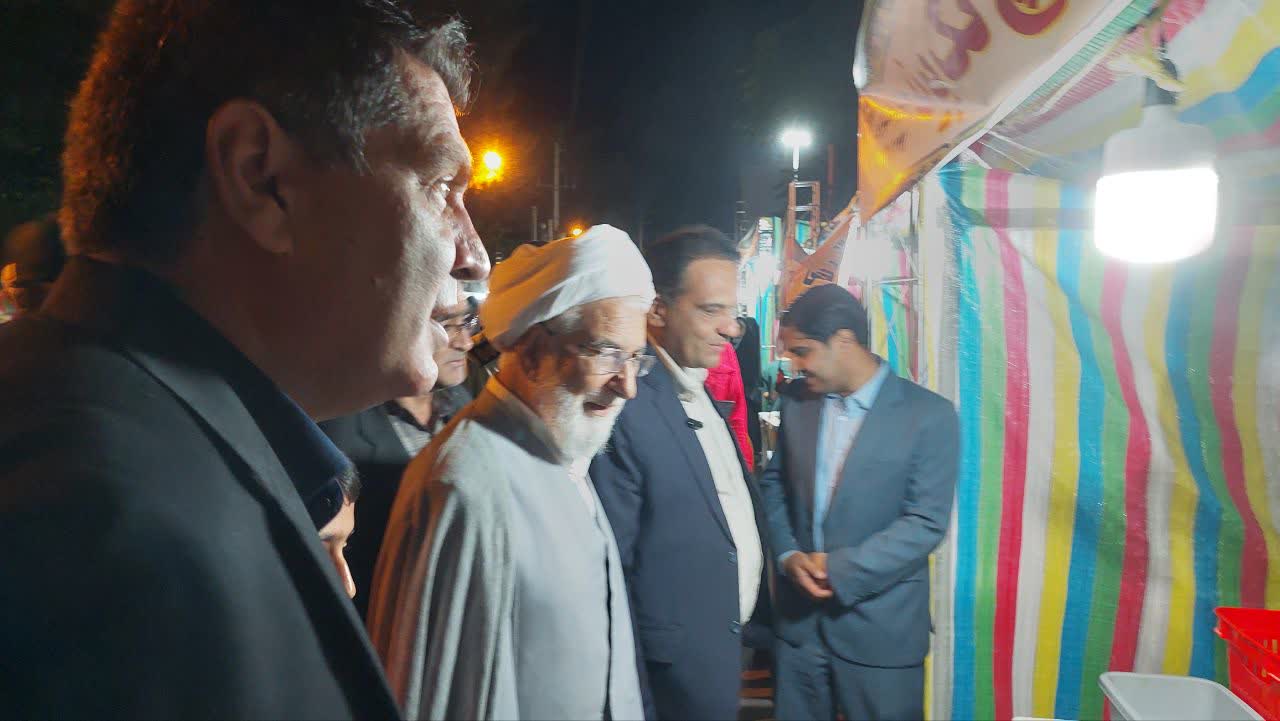 بازدید امام جمعه و فرماندار گناباد از خیابان غذا صورت گرفت