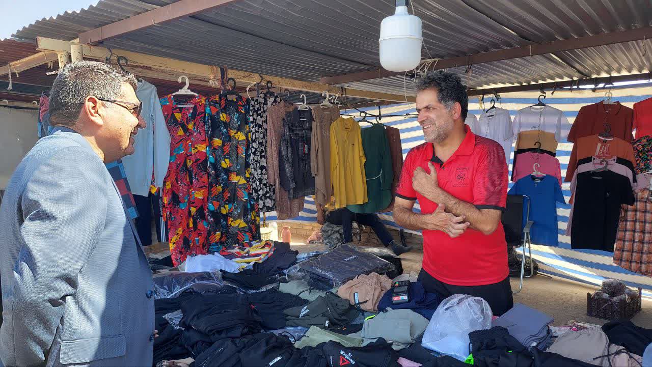 بازدید شهردار گناباد از جمعه بازار انجام شد