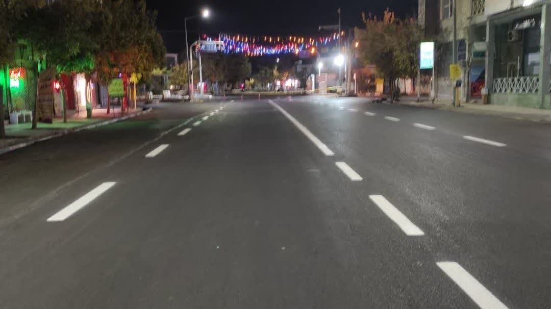 اجرای خط کشی حدفاصل میدان غدیر تا چهار راه شهید احمدیان