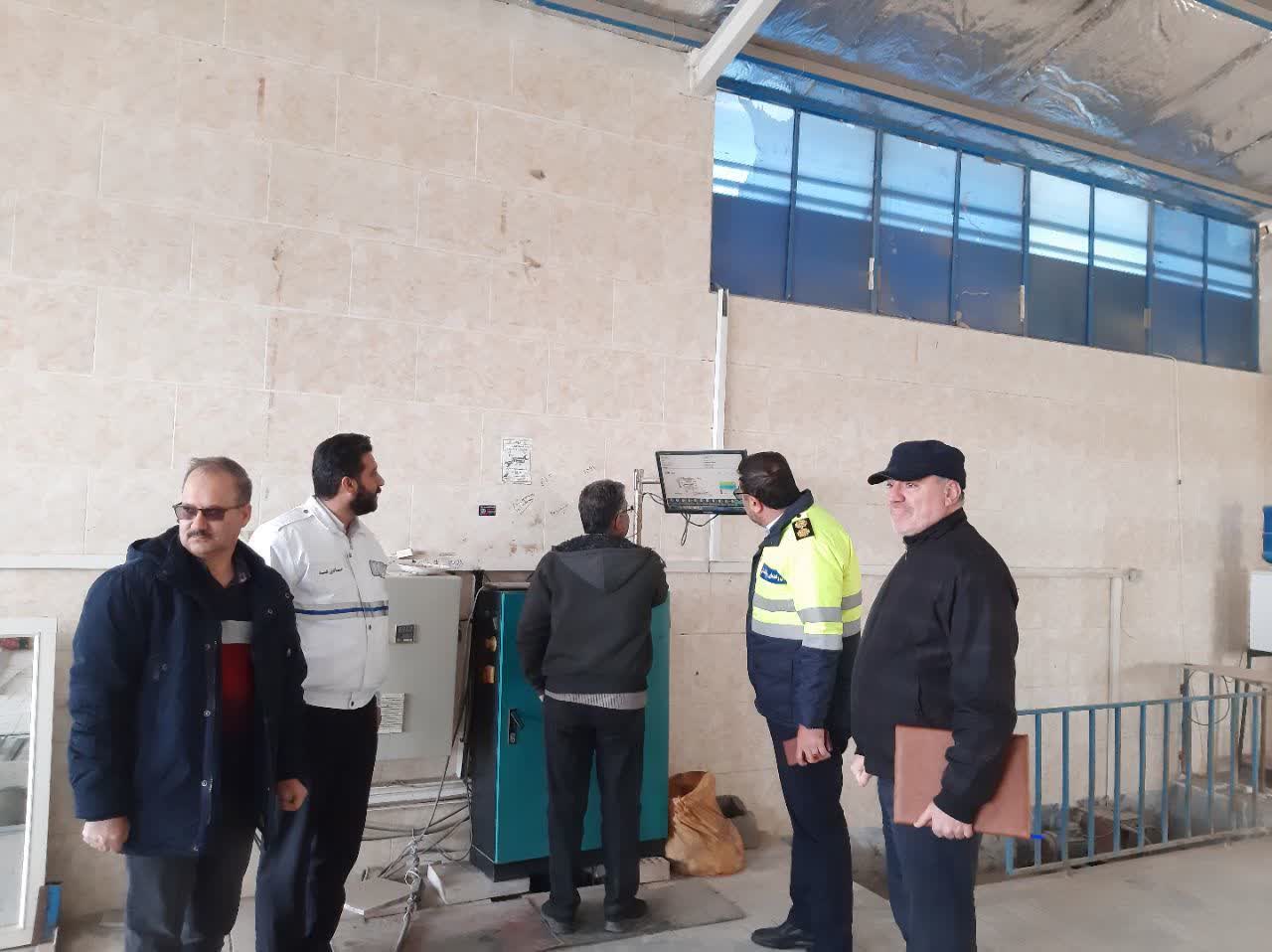 بازدید از مراکز معاینه فنی خودرو سبک انجام شد 