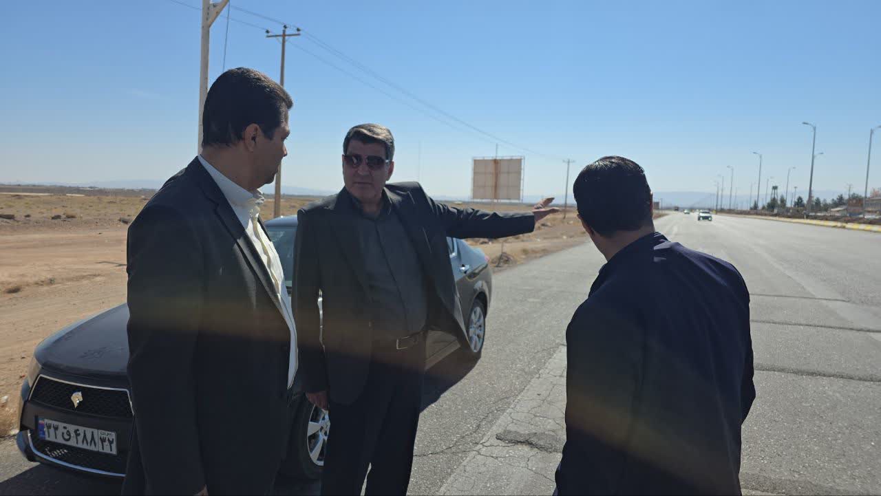 بازدید مشترک فرماندار و شهردار گناباد از طرح بهسازی ورودی شهر گناباد